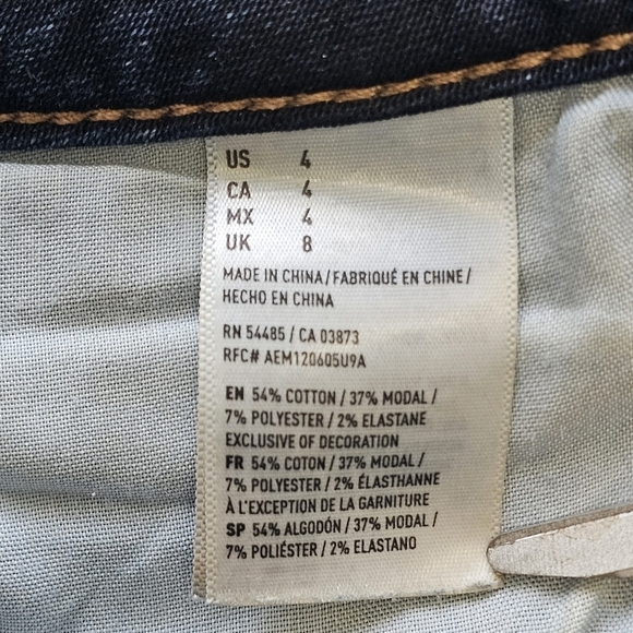 ๐ต 2 for $40 ๐ต AMERICAN EAGLE RAW HEM HI-RISE SHORTIE - Picture 7 of 8